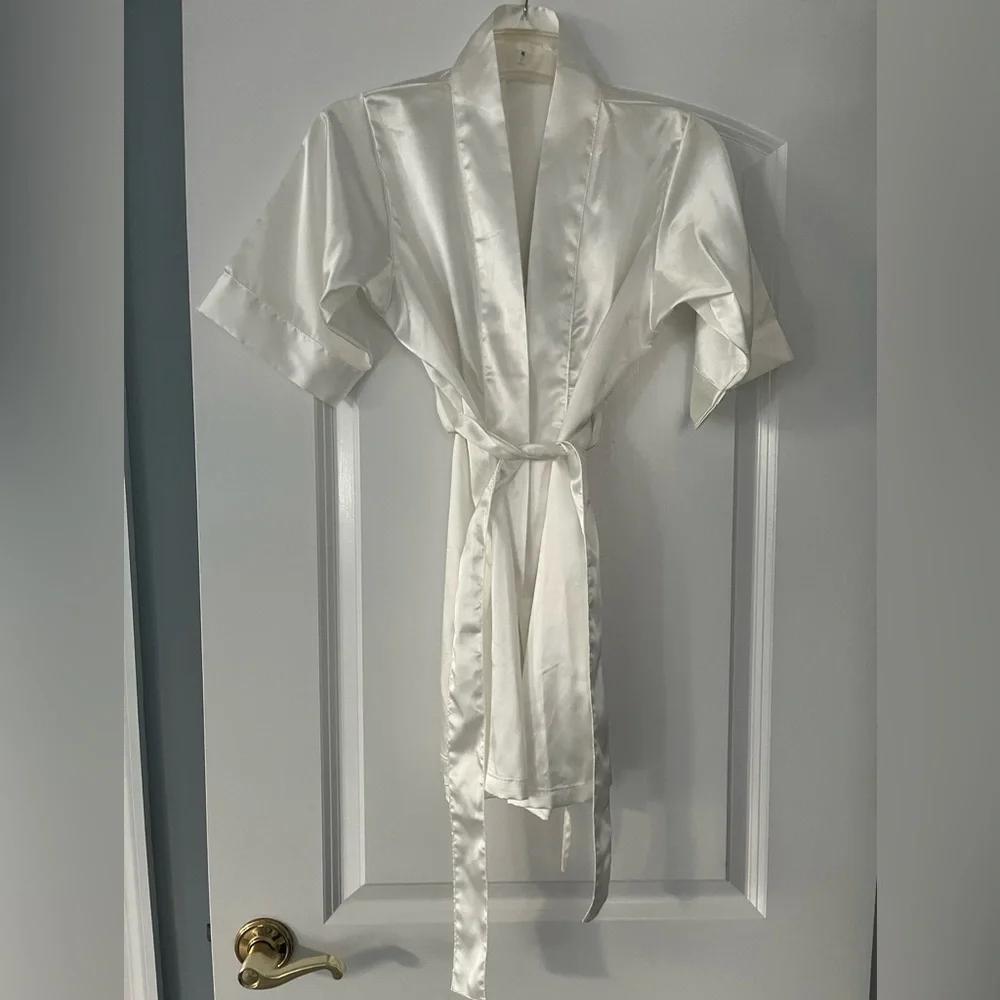Flower Girl Robe - Picture 3 of 6